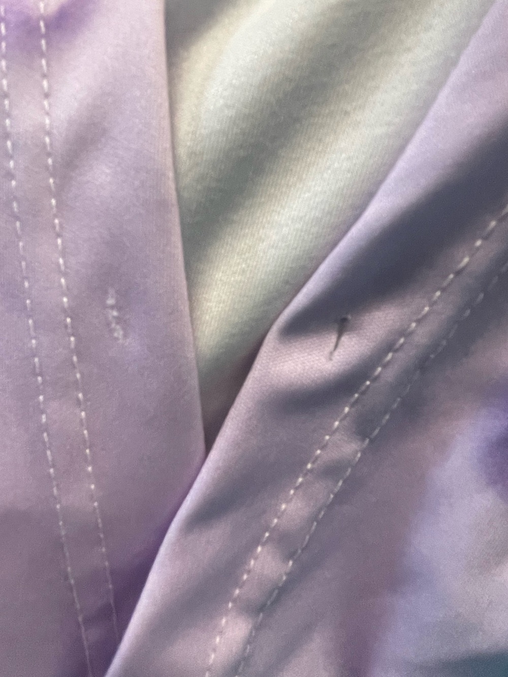 Lilac Minnie Mouse Graphic Hoodie with front pocket. Missing hoodie string. XXL - Picture 7 of 7
